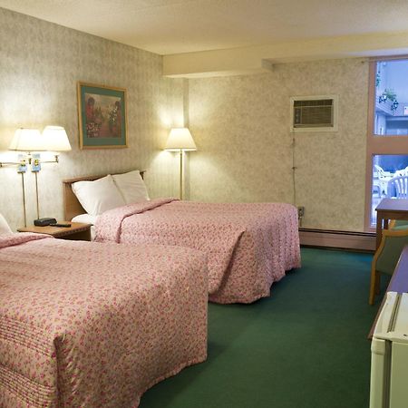 Blue Bird Hotel Melfort Extérieur photo